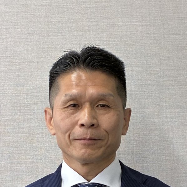 清本英治
